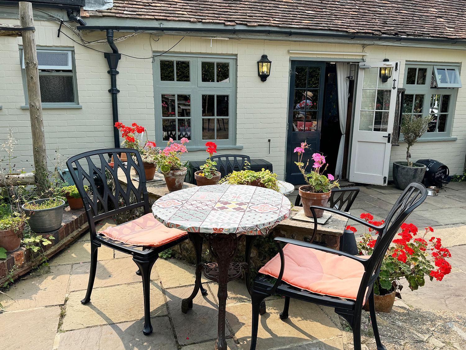 new-flying-horse-wye-lower-pub-garden.jpg